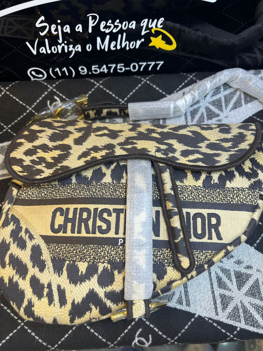 DIOR SADDLE "BORDADO ONÇA"